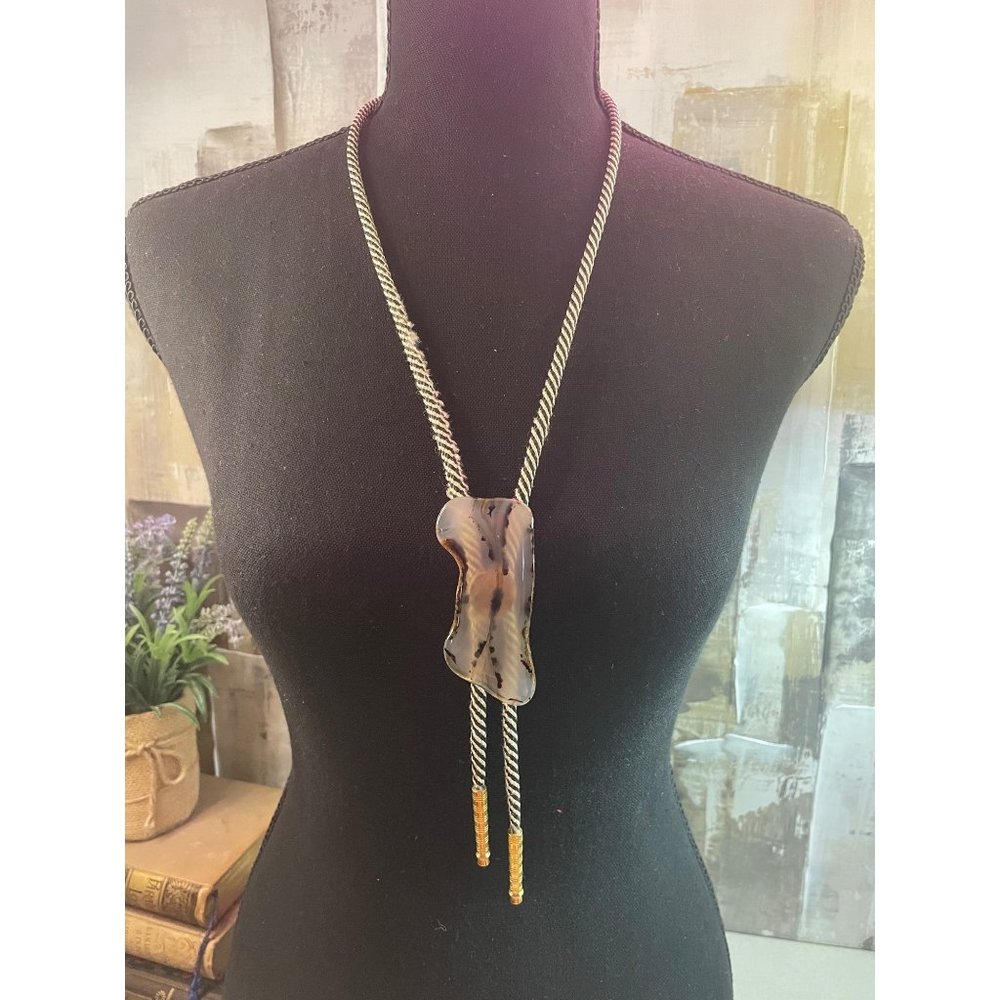 Vintage Stone Bolo Tie Lanyard Polished Flat Agate Gold Tone Tips